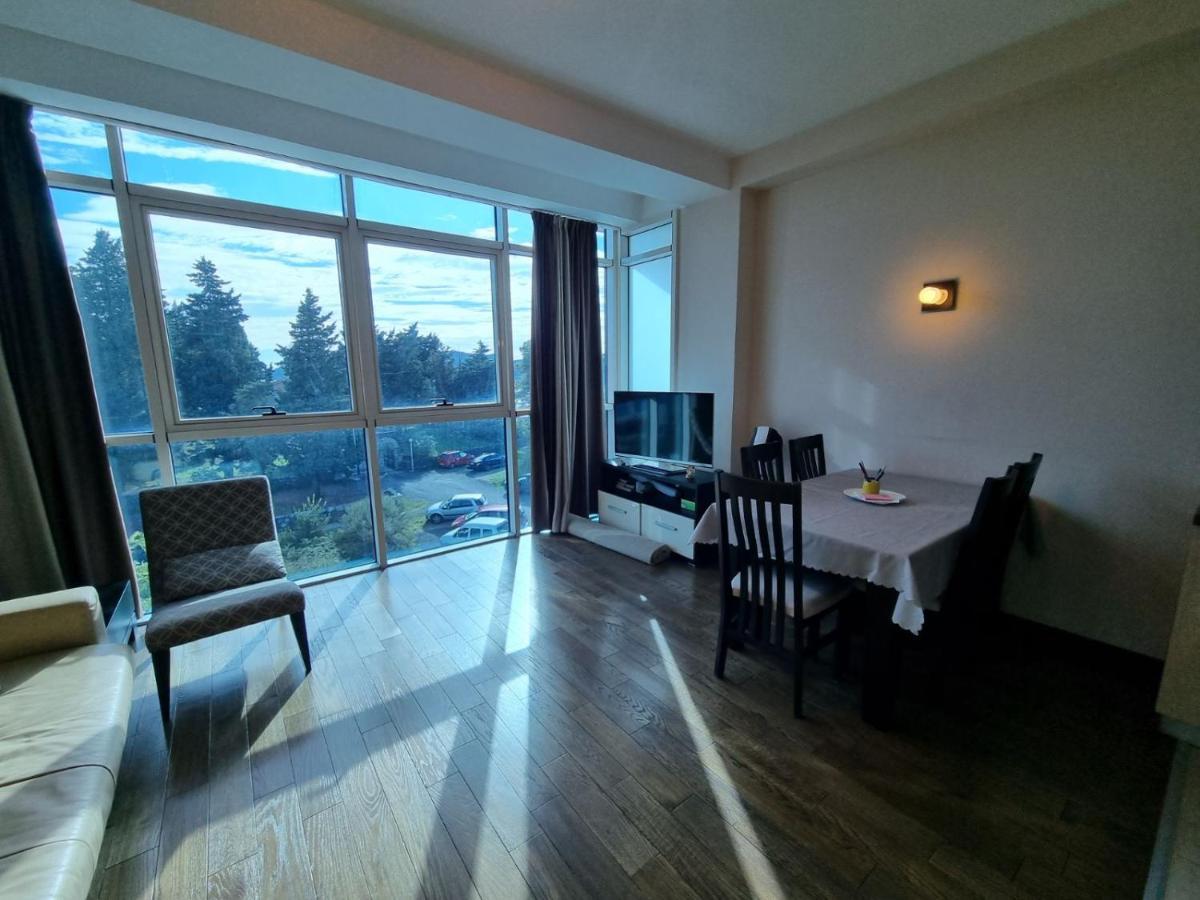 Becici -Lux Apartman Εξωτερικό φωτογραφία