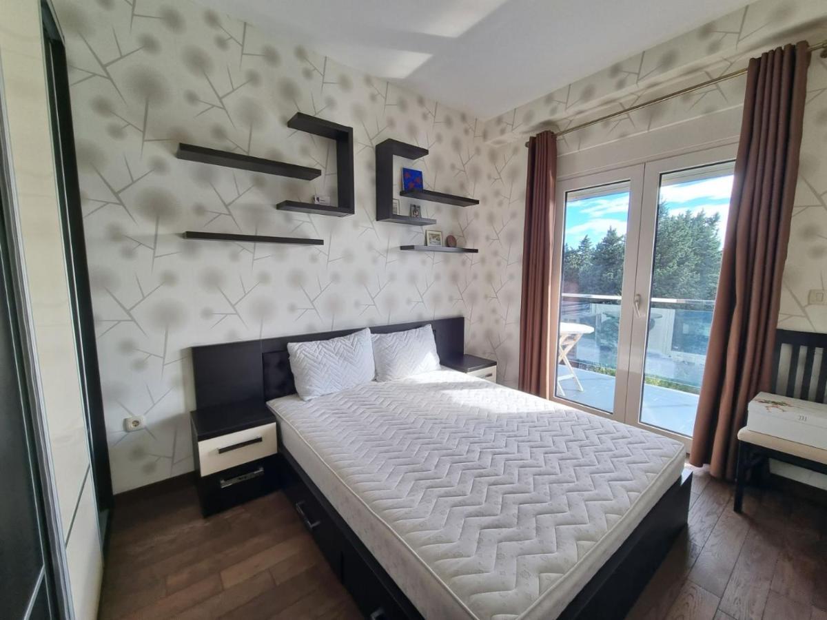Becici -Lux Apartman Εξωτερικό φωτογραφία