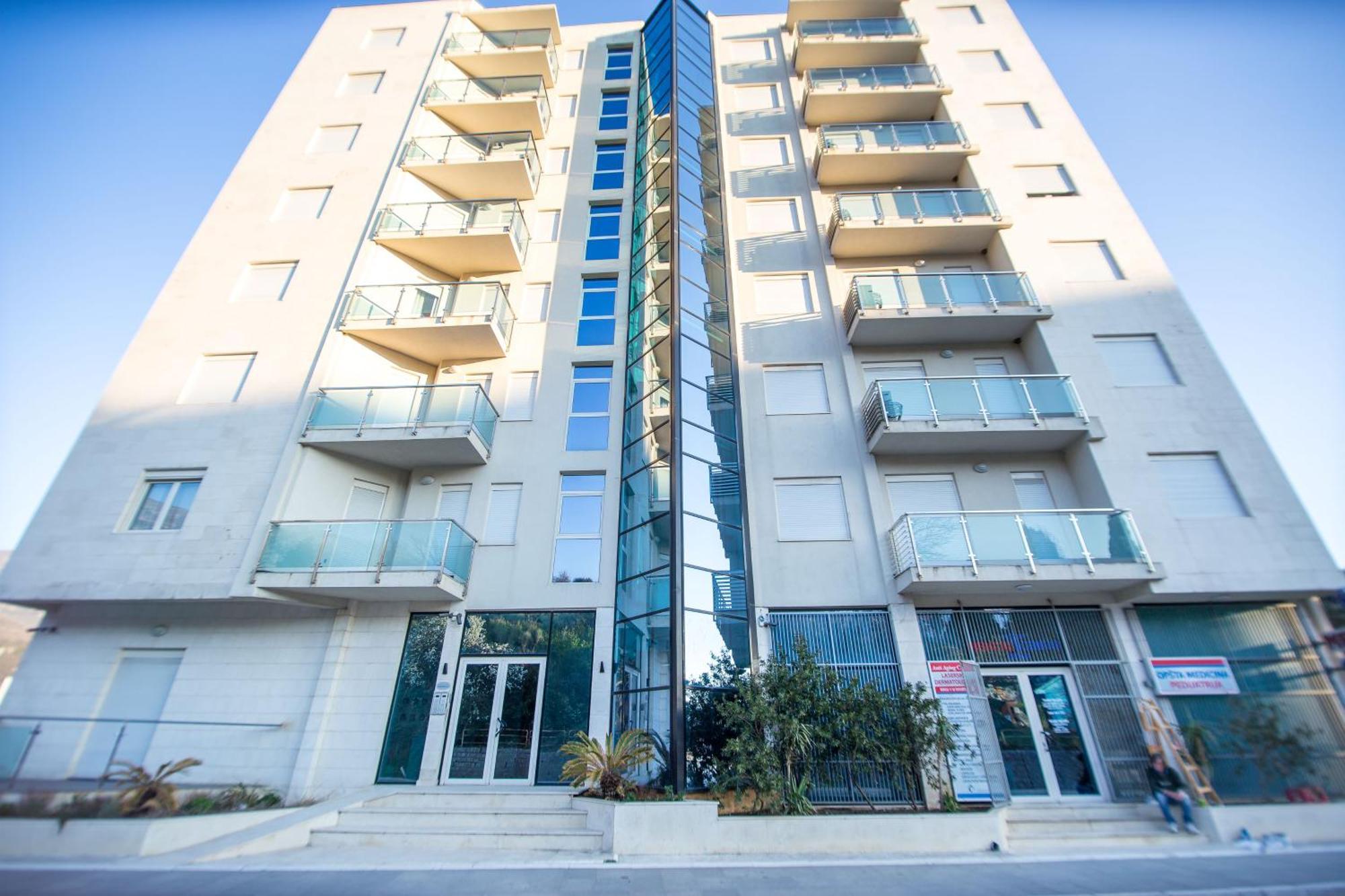 Becici -Lux Apartman Εξωτερικό φωτογραφία