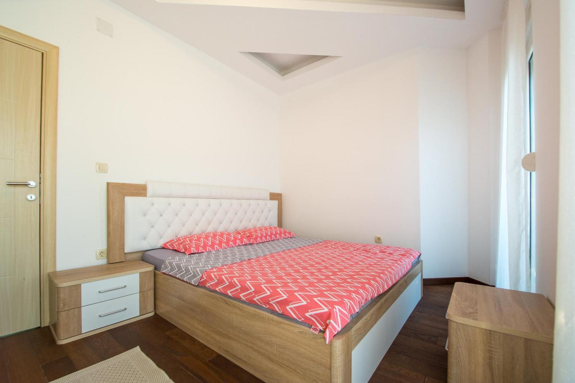Becici -Lux Apartman Εξωτερικό φωτογραφία