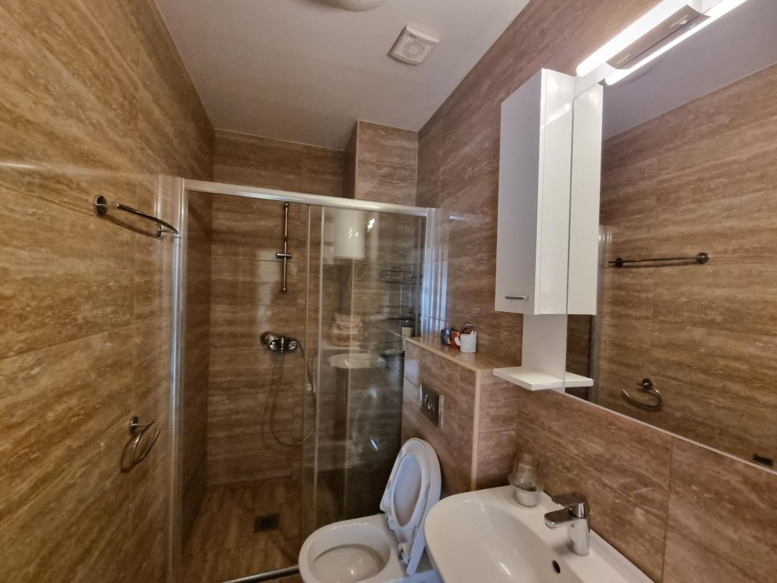 Becici -Lux Apartman Εξωτερικό φωτογραφία