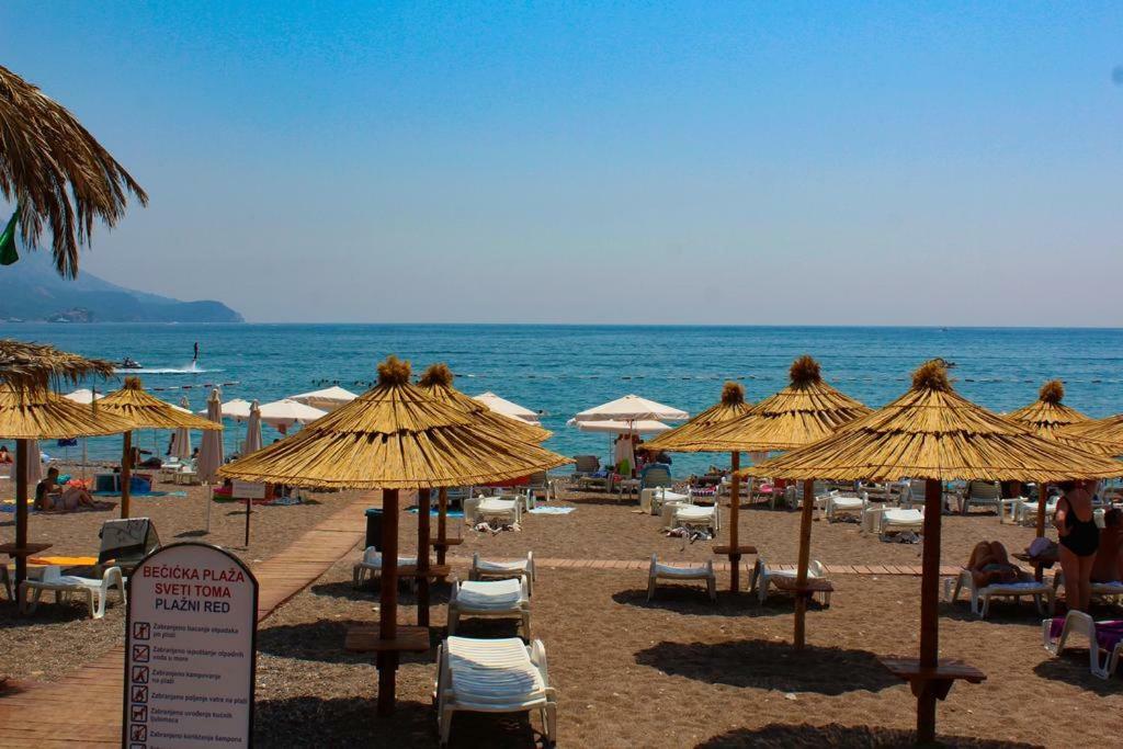 Becici -Lux Apartman Εξωτερικό φωτογραφία